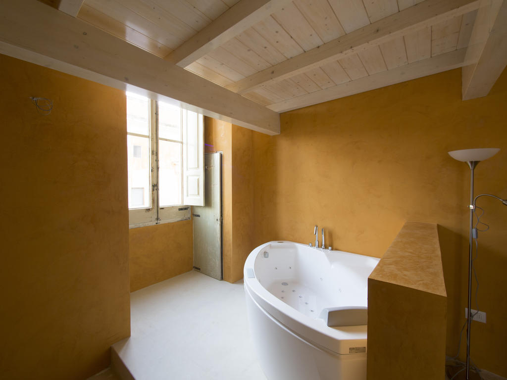 Relais Carlo V - Palazzo Storico Bed & Breakfast Gallipoli Room photo