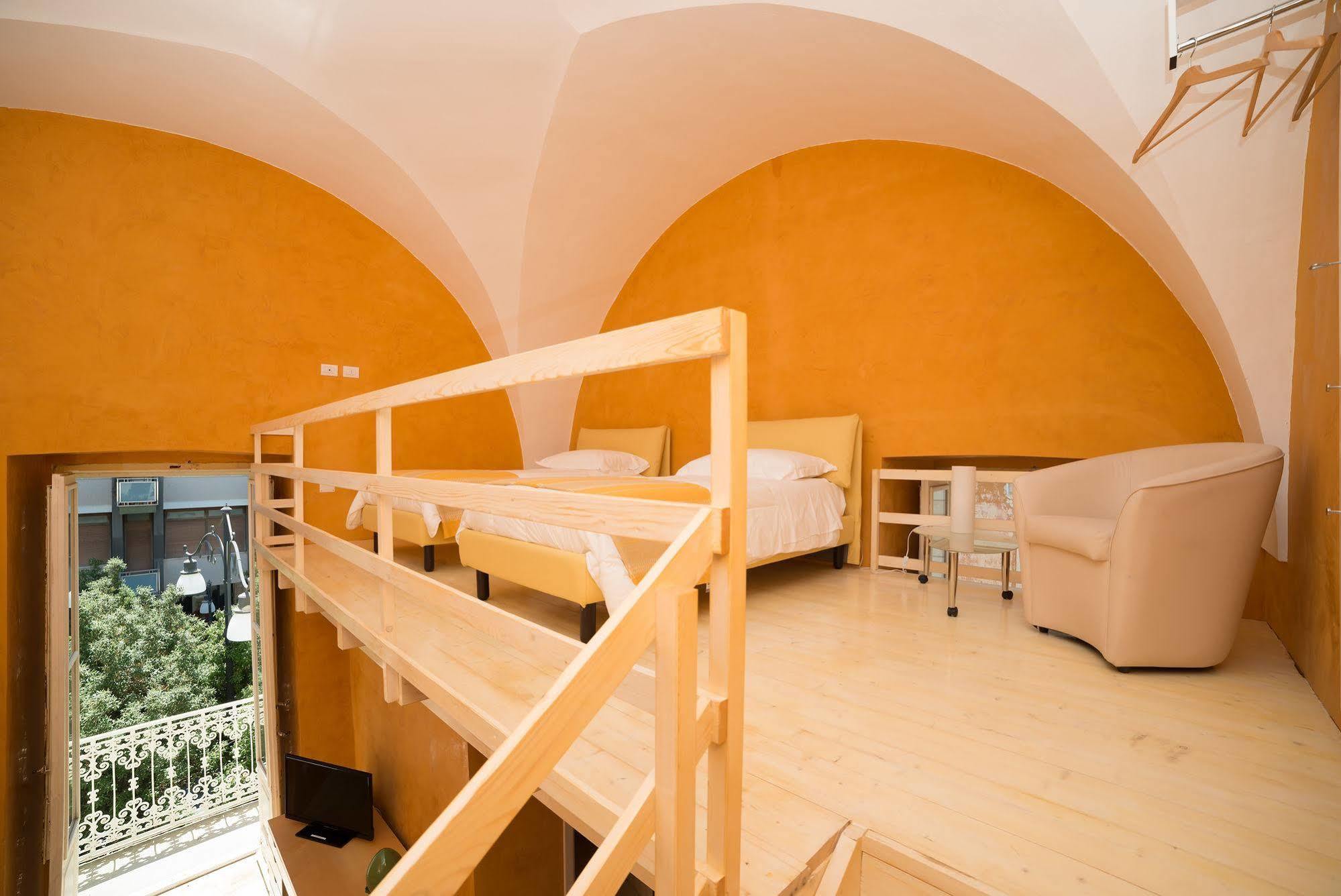 Relais Carlo V - Palazzo Storico Bed & Breakfast Gallipoli Exterior photo
